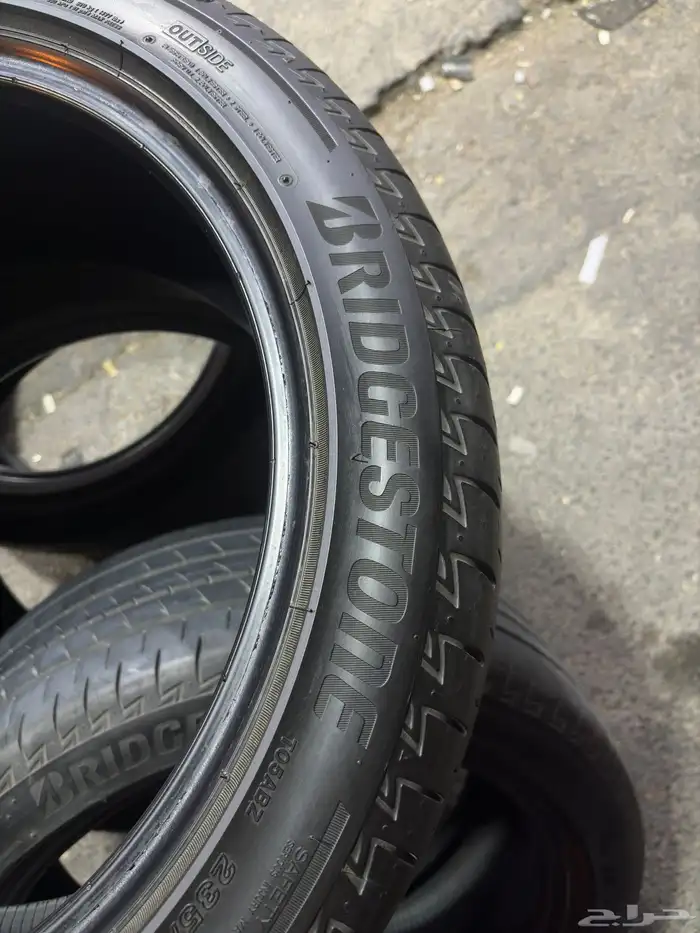 كفرات كامري235 45 18بوجستون وكاله 8