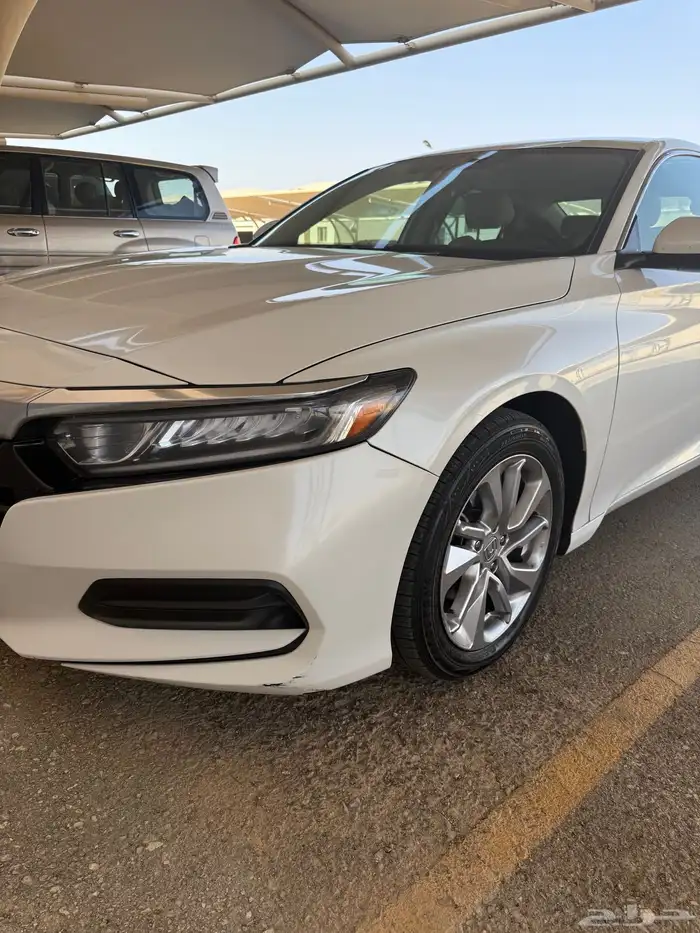 للبيع هوندا اكورد 2018 2