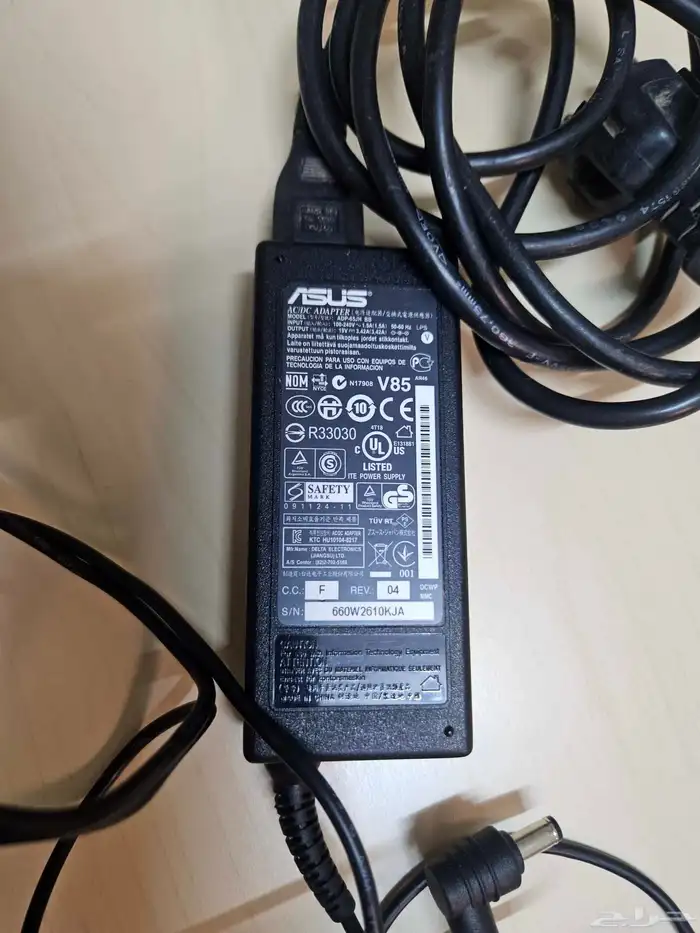 شاحن لابتوب ماركة ASUS للبيع 1