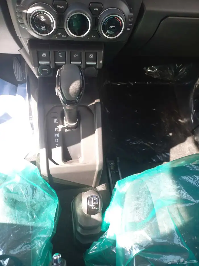 سوزوكي جيمني 4 ابواب فل موديل 2026 9