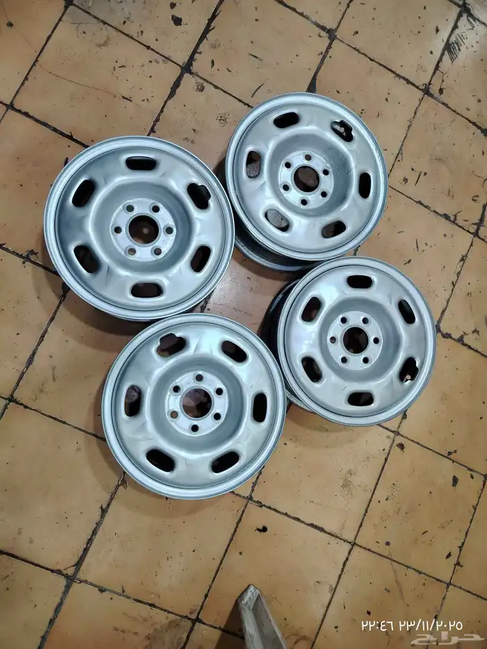 جنوط ازيرا مقاس 15 نظيفه وكاله 4