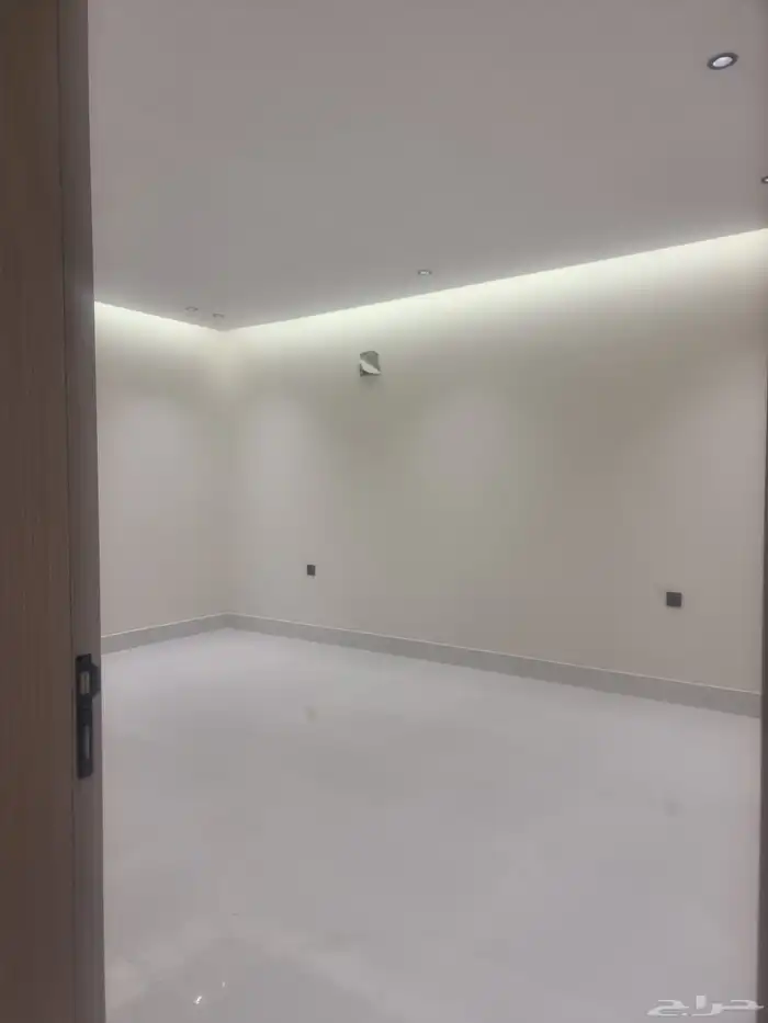 للبيع شقق تمليك علوية حي بدر 3