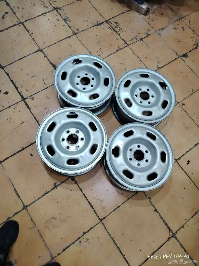 جنوط ازيرا مقاس 15 نظيفه وكاله 0