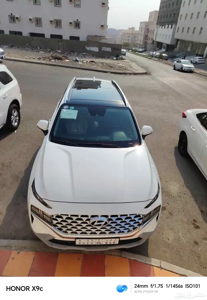 سنتافي 2021 فل كامل دبل فتحه سقف سبعه مقاعد تكيف خلفي 2