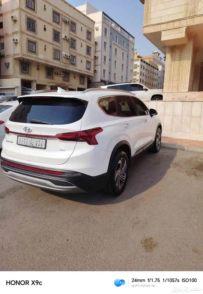 سنتافي 2021 فل كامل دبل فتحه سقف سبعه مقاعد تكيف خلفي 1