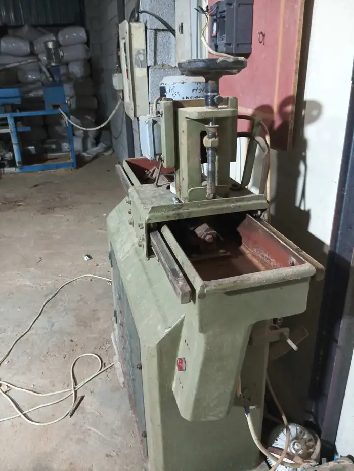 مكينه نشاره مع المسن 4