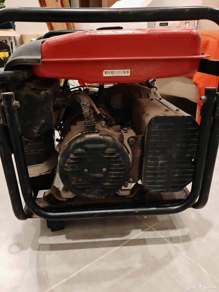 مولد كهرباء بنزين شبه جديد هوندا 6.5 كيلو منووة المستخدم 3