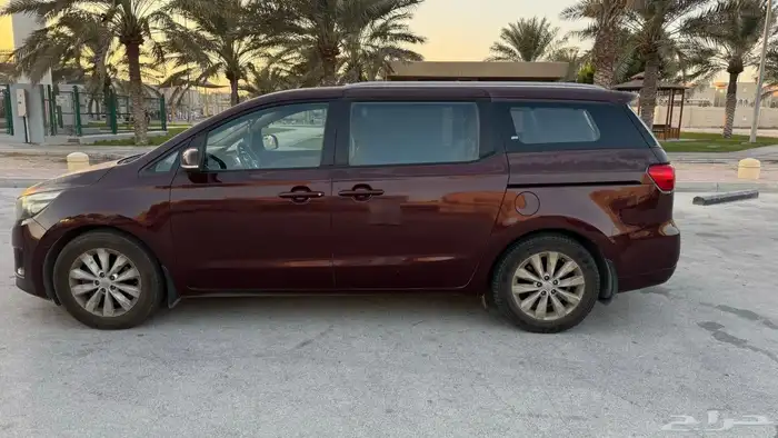 كيا كرنفال على يدنا من الوكالة 0