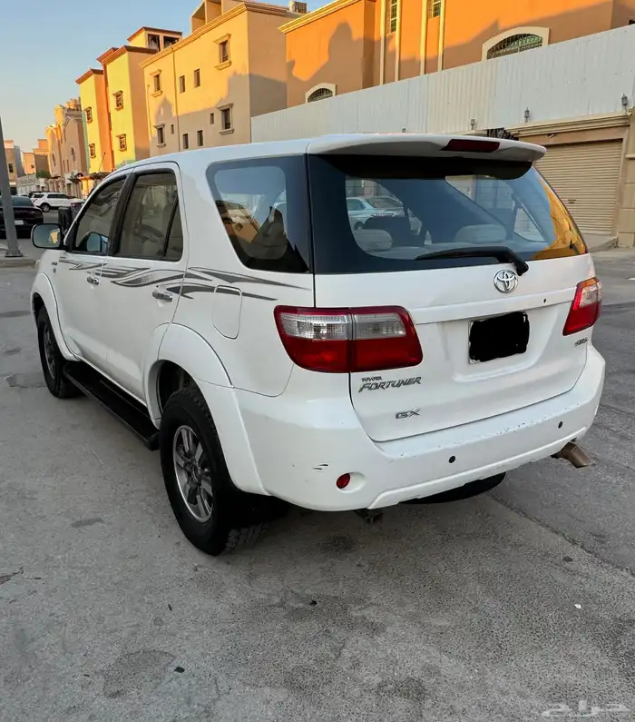 فورتشنر 2011 3