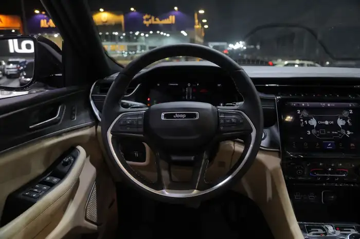 جراند شروكي ليمتد بلس شاص قصير جديد موديل 2024 12