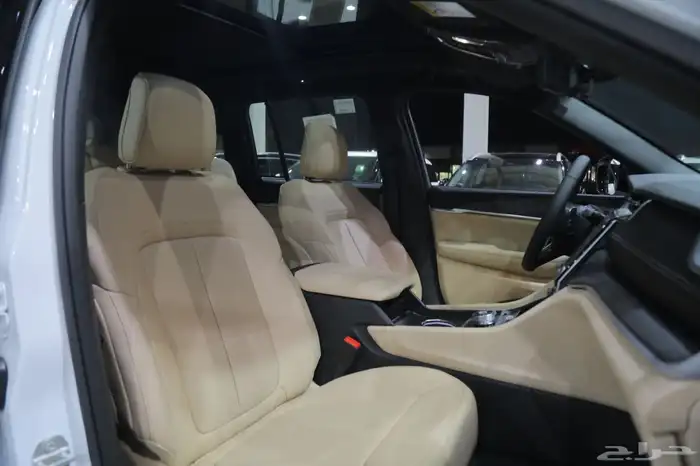 جراند شروكي ليمتد بلس شاص قصير جديد موديل 2024 16