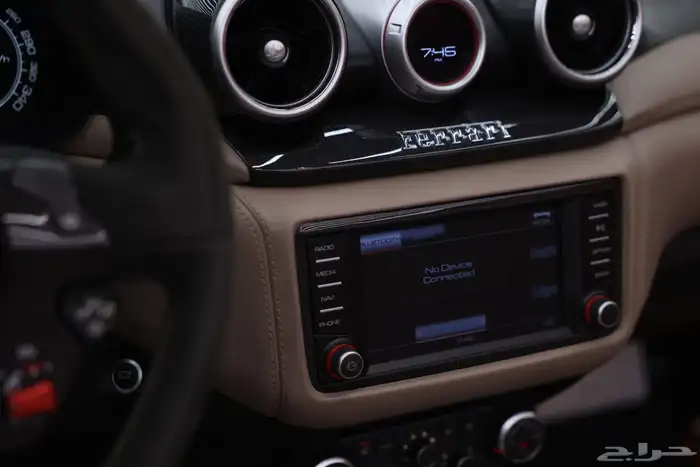 فيراري اف 1 تي 2015 8