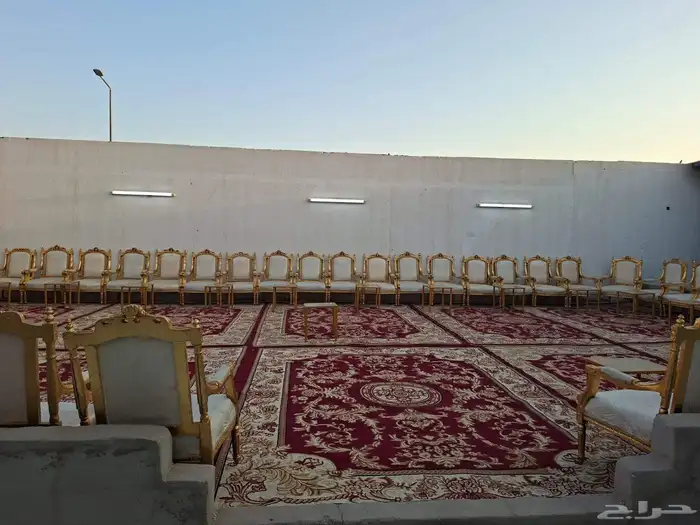 تاجبر طاولات طعامه 0