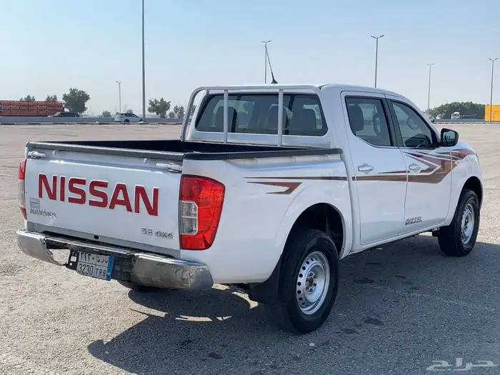 نيسان نافارا غمارتين 10