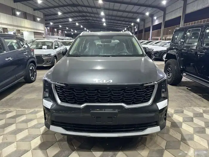 كيا سورنتو ستاندر هايبرد 1.6cc موديل 2024 كاش وتقسيط 0