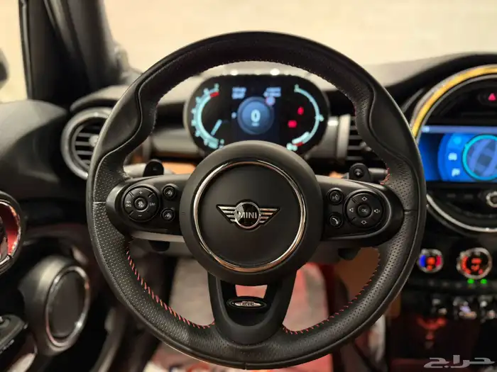 الموديل 2021 النوع مني كوبر العداد 128874 خليجي اماراتي 11