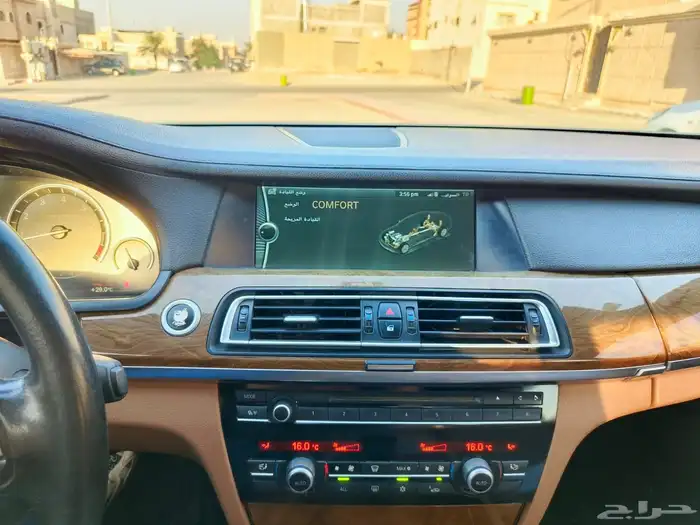 بي ام دبليو 8