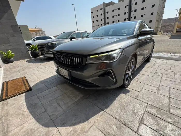 سيدان جيلي إمجراند 2023 19