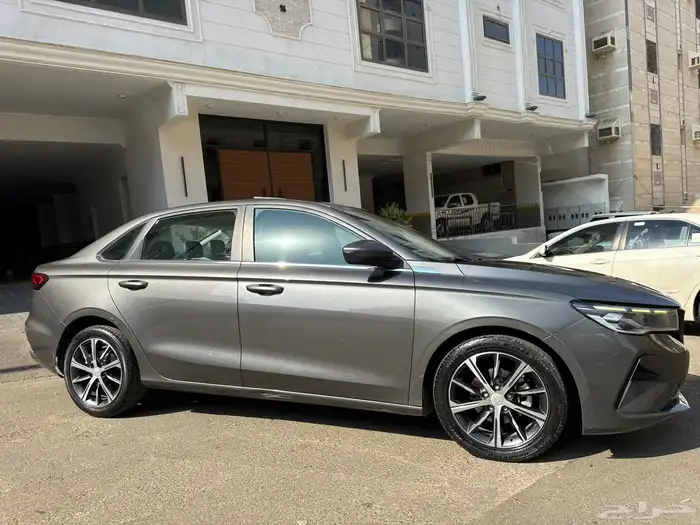 سيدان جيلي إمجراند 2023 9