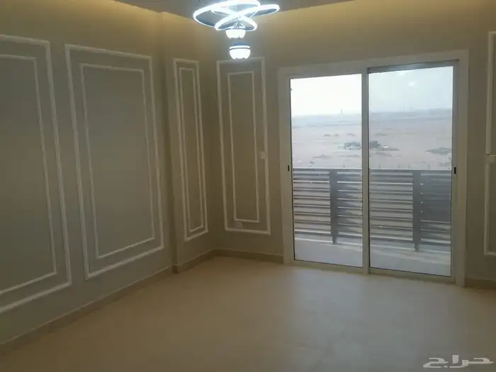 شقة فاخرة جديده للإيجار 8