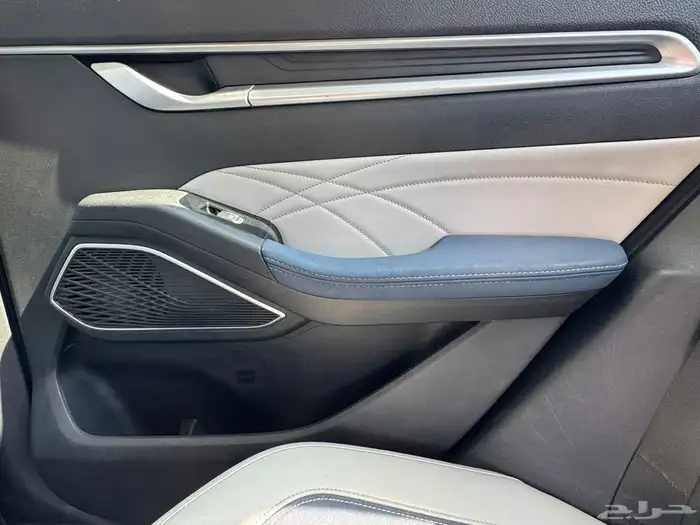 سيدان جيلي إمجراند 2023 15