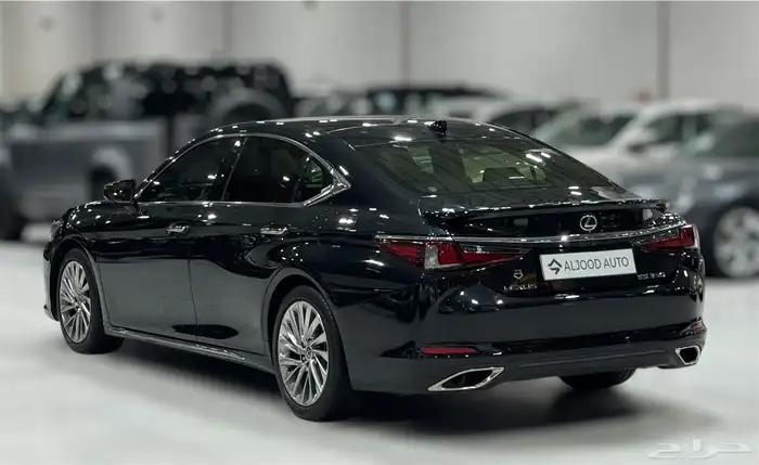 لكزس ES350 2023 مستعمل CC 3