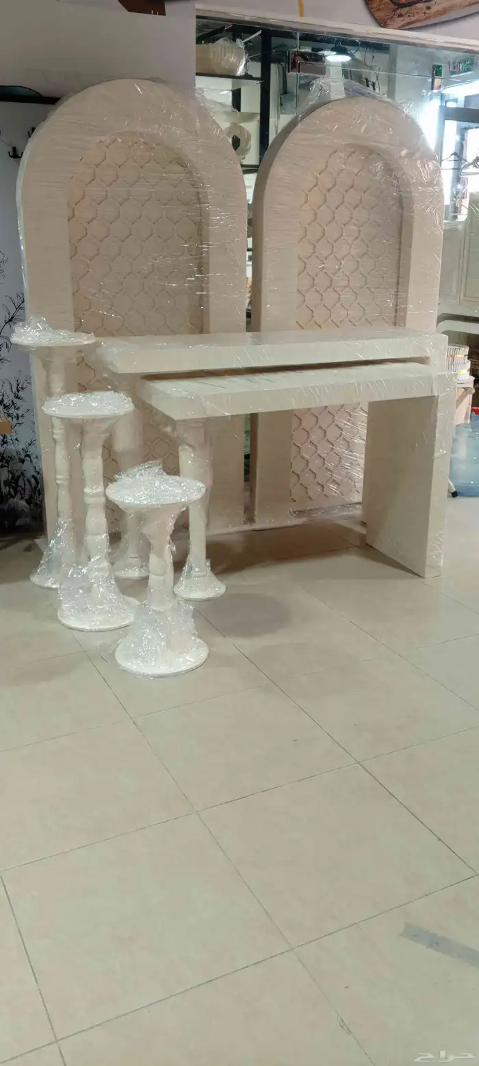 طاوله مخمل طاوله خشب طاوله رقم طاوله حديد 0