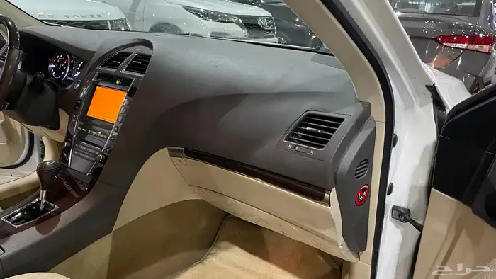 لكزس es350 نظيف 2011 35