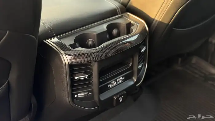 دوج رام ريبيل 2021 بحالة ممتازة تحت الضمان 4