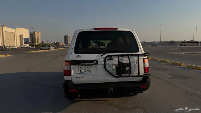 لاندكروزر 2001 2