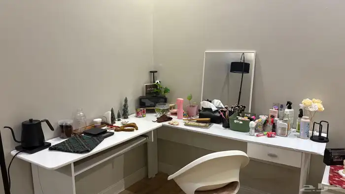 طاوله على شكل L 0