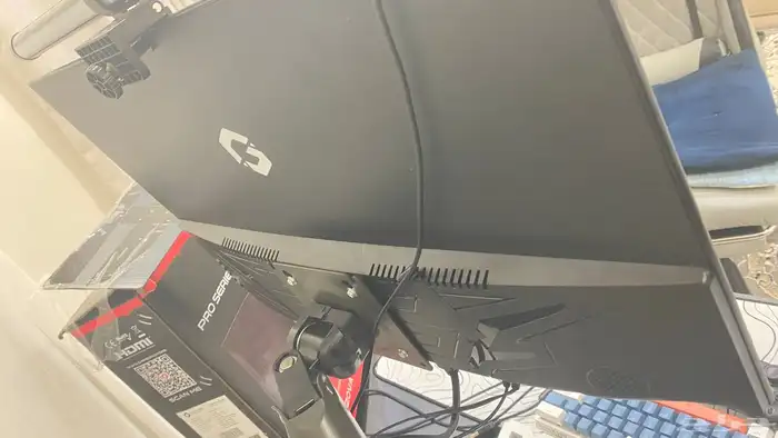 للبيع شاشة قيمنق 1