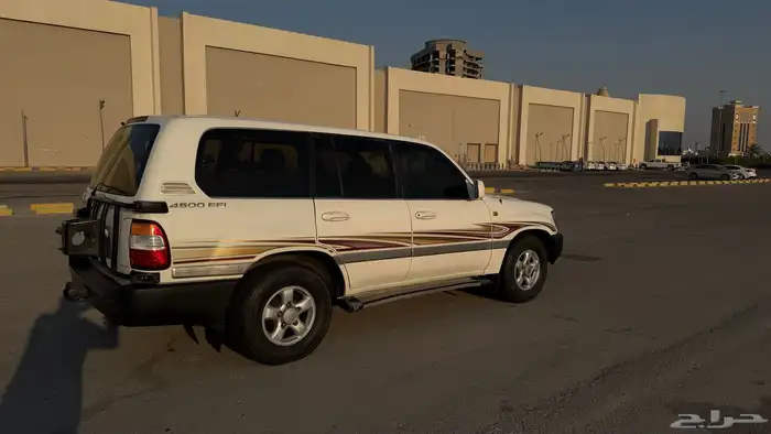 لاندكروزر 2001 3