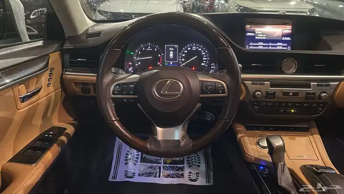 لكزس ES 250 2017 14