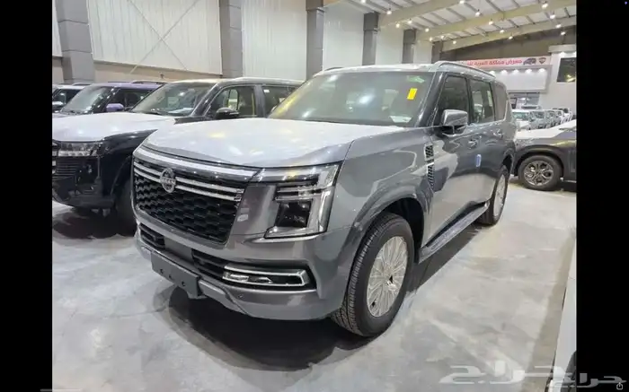 نيسان باترول بلاتنيوم 3800 cc تنفس طبيعي رمادي   ازرق كحلي 1