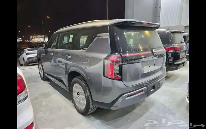 نيسان باترول بلاتنيوم 3800 cc تنفس طبيعي رمادي   ازرق كحلي 4
