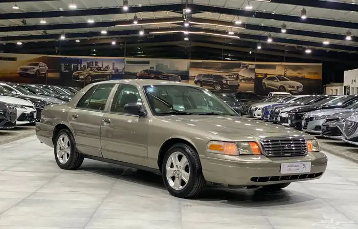 فورد فكتوريا سعودي 2004 1