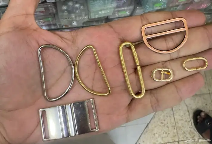 اكسسوارات منوعه شنط وحلقات وتقفيلات وبكلات احزمه اجراس جرس 9