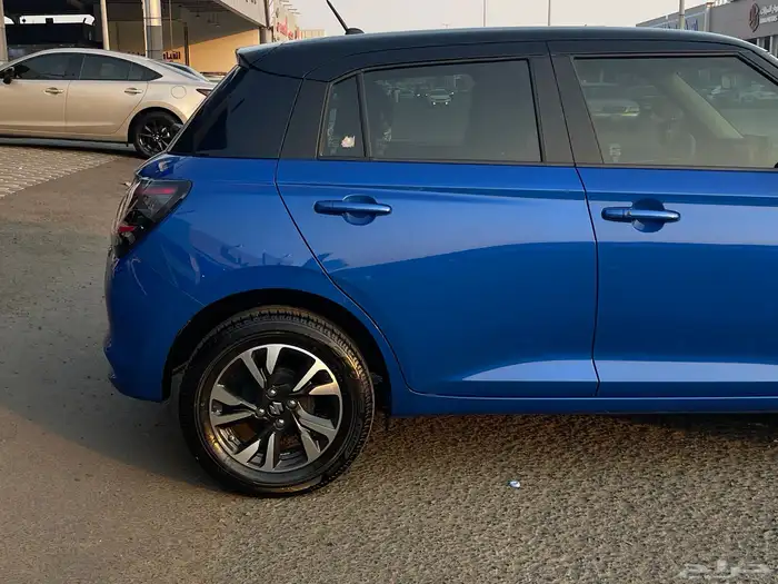 سوزوكي سويفت 2025 فل كامل GLX 3