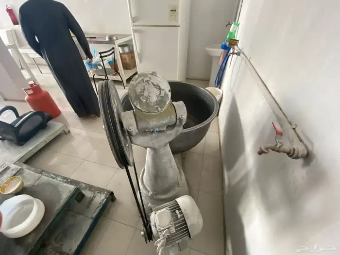 مخبز للتقبيل بكامل أغراضه 1