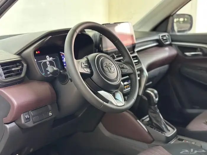 تويوتا اوربان كروز استاندر 2026 2