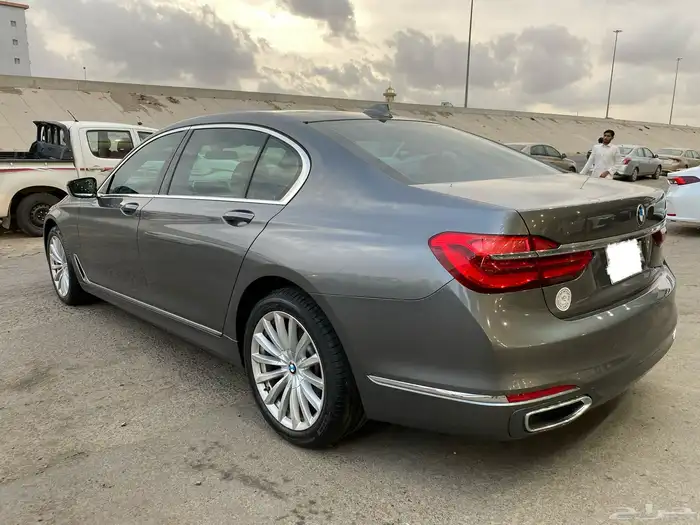 بي ام دبليو 730 2019 4