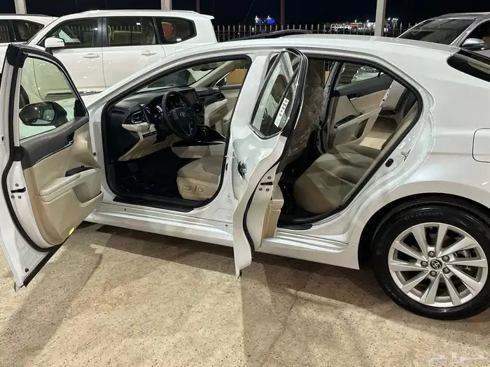 تويوتا كامري GLE موديل 2023 سعودي 11