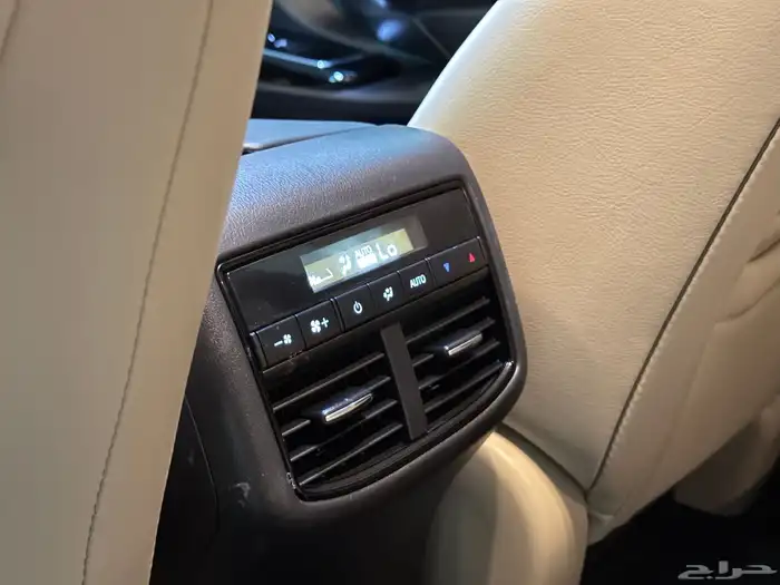 مازدا CX9 موديل 2024 فل كامل نظيفه 38