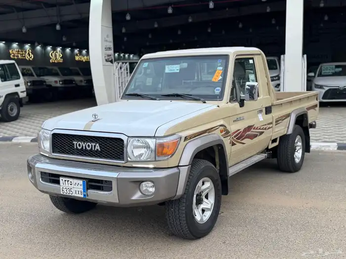 شاص 2023 سعودي رفرف دفلك ماشي 56 الف ع الشرط 0