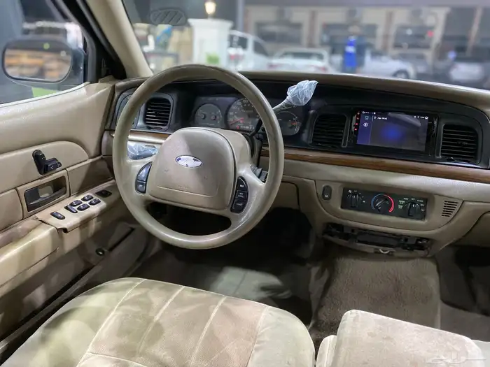 فورد فكتوريا سعودي 2004 9