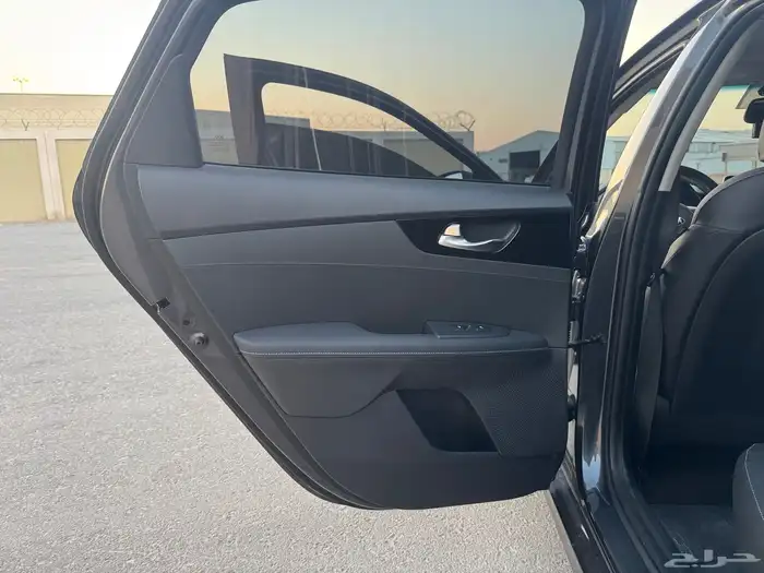 كيا سيراتو k3 فل كامل 18