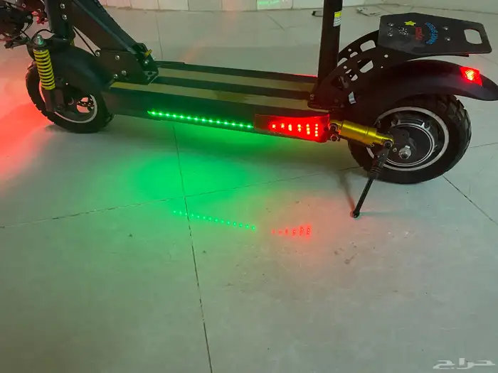 اسكوتر شبه جديد 3