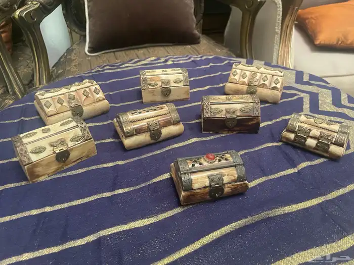 صناديق نحاس و عاجBone brass box 2