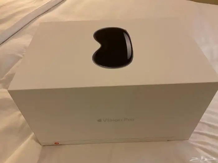 نظارة ابل فيجن برو 4